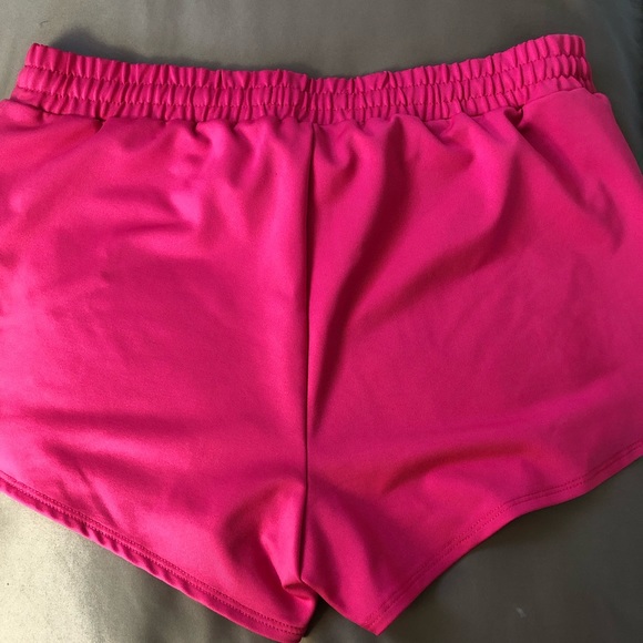 hollister shorts - Picture 2 of 3